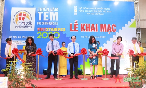 Khai mạc triển lãm Tem Bưu chính quốc gia và phát hành bộ tem “Biển, đảo Việt Nam: Chim biển, đảo”